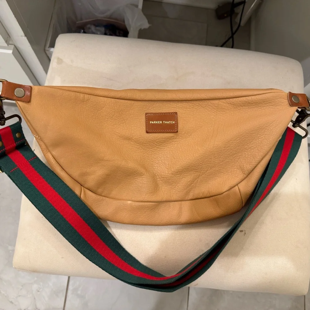 Parker Thatch Cross Your Heart Sling - Butterscotch Leather Sling Bag - Picture 4 of 6